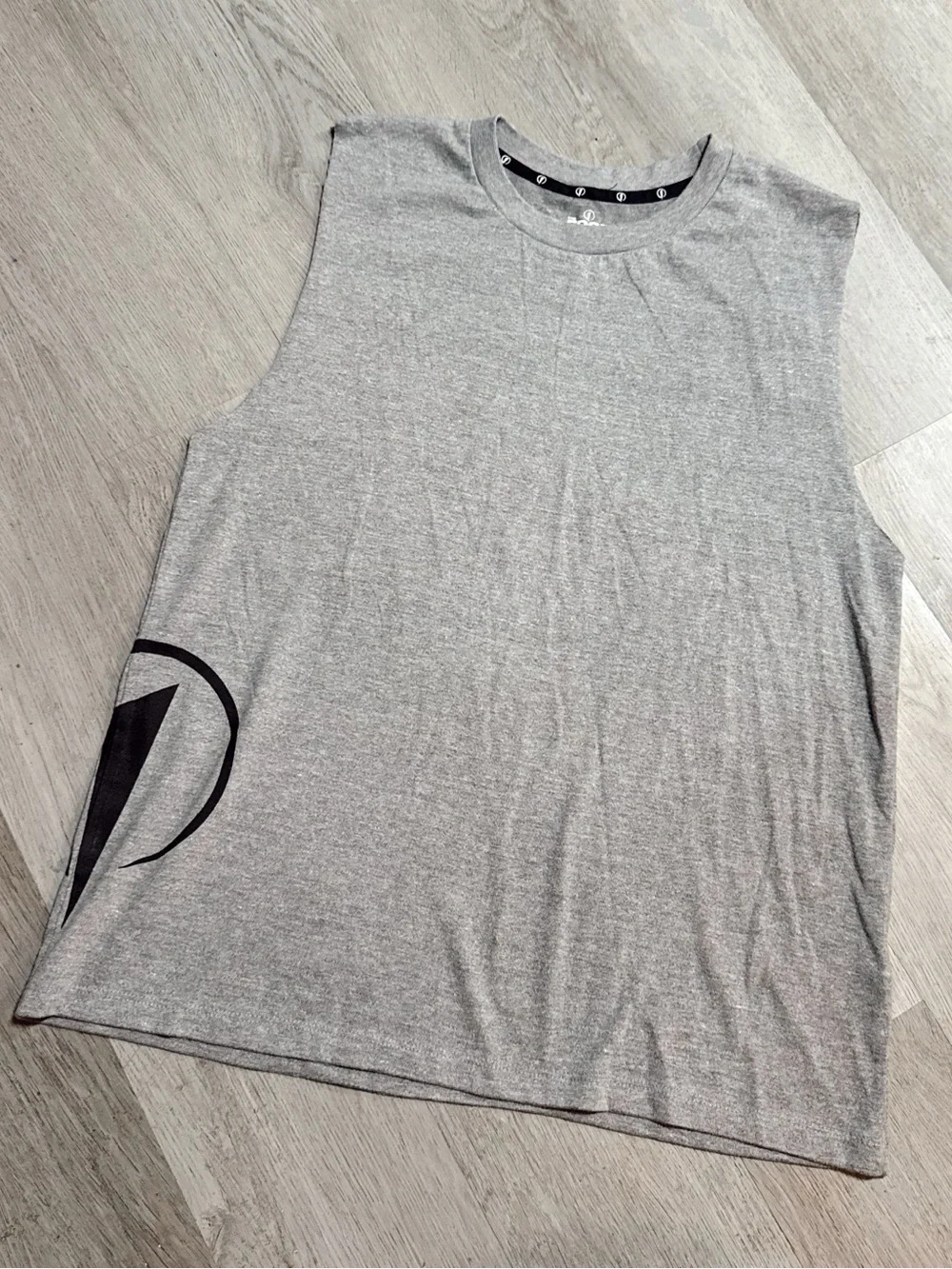 •EDGE FITNESS• MUSCLE TANK TOP